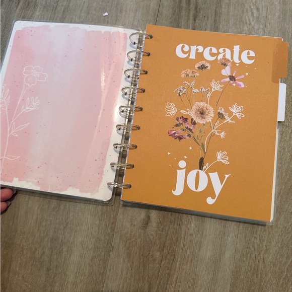 Happy Planner Pink and Gold Floral Planner - Picture 2 of 16